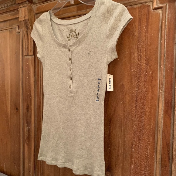 Old Navy Light Grey Button Up Henley Short Sleeve Top Size Medium - Picture 4 of 7